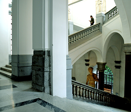 Scalone dell'Accademia di Belle Arti di Napoli